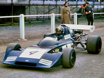 David Purley in his Falconer-bodied March 722 at Mallory Park in 1973. Copyright Stuart Dent 2006. Used with permission.