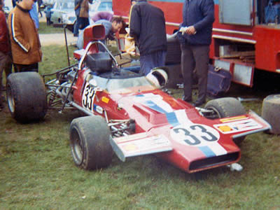 The VDS McLaren M18/M22 at Mallory Park in March 1972. Copyright Stuart Dent 2004. Used with permission.