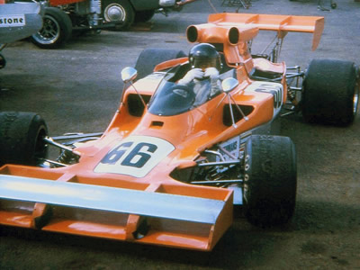 Colin Hyams trying out an unusual nose on T330 HU6. Copyright Stuart Dent 2004. Used with permission.