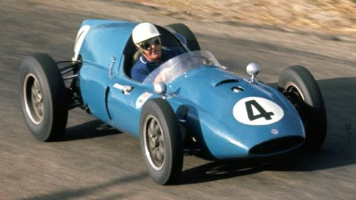 Stan Jones in his Cooper Mk IV 'T51' at the Bathurst Easter meeting in 1961.  Copyright John Ellacott 2008.  Used with permission.