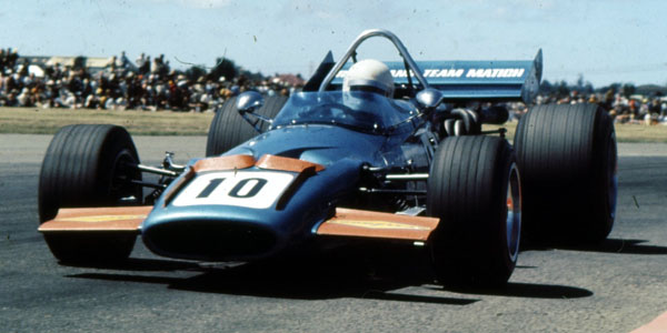 Frank Matich in his Repco-Holden-engined McLaren M10B during the 1971 Tasman series.  Copyright Ted Walker (Ferret Fotographics) 2012.  Used with permission.