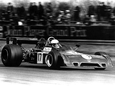 Tony Dean in B24-73-07 at the 1975 International Trophy at Silverstone.  Note the roll-hoop braces go forwards on this car - compare with the rearwards ones on the earlier cars shown above. Copyright Ted Walker 2001. Used with permission.