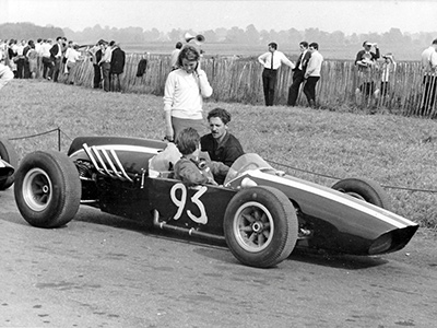 Ian Swift in his Cooper T53-Ford at Castle Combe in July 1965. Copyright Ted Walker 2021. Used with permission.