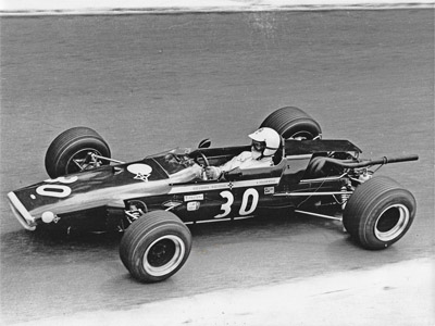 Alex Soler-Roig in his Lola T100 at Pau in 1968. Copyright Ted Walker 2020. Used with permission.