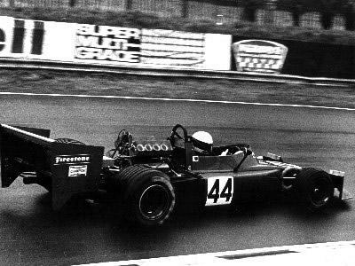 Mick Hill in 74A/1 at Brands Hatch in 1975..  Copyright Ted Walker 2001.  Used with permission.