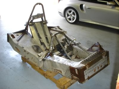 Chuck Haines' ex-Johan Woerheide T33x monocoque in 2009. Copyright Chuck Haines 2009. Used with permission. Chuck Haines' ex-Johan Woerheide T33x monocoque in 2009. Copyright Chuck Haines 2009. Used with permission.