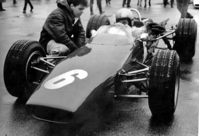 Bruce McLaren on the grid for the 1967 Nürburgring Formula 2 race. Copyright Jim Hawes 2014. Used with permission.