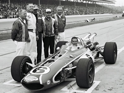 Bobby Unser's Rislone Leader Card Eagle after qualifying for the 1967 Indianapolis 500. Part of the Dave Friedman collection. Licenced by The Henry Ford under Creative Commons licence Attribution-NonCommercial-NoDerivs 2.0 Generic. Original image has been cropped.