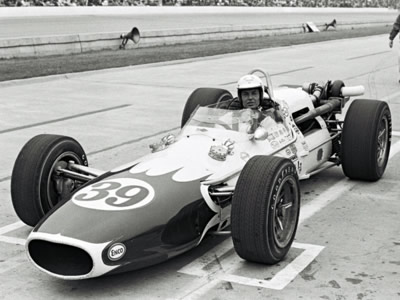 Bobby Grim qualified this #39 Gerhardt for Racing Associates at the 1967 Indy 500. Part of the Dave Friedman collection. Licenced by The Henry Ford under Creative Commons licence Attribution-NonCommercial-NoDerivs 2.0 Generic. Original image has been cropped.