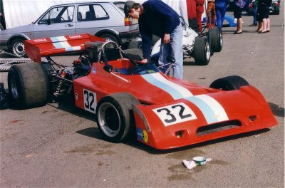 Keith Norris's Chevron B28 at Mallory Park 2 May 1994. Copyright Jeremy Jackson 2003. Used with permission.