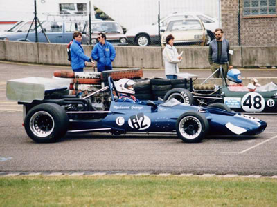 Jon Reakes in his Surtees TS5A at Donington Park 19 Jul 1987. Copyright Jeremy Jackson 2003. Used with permission.