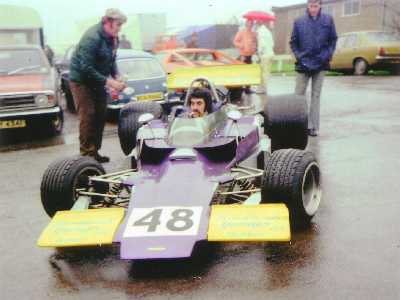 Gerry Amato in T330 HU21 at Brands Hatch in 1975. Copyright Simon Lewis 2004. Used with permission.