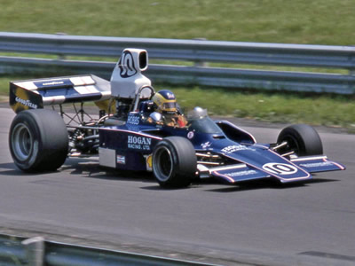 David Hobbs in the Hogan Racing Lola T332 at Mosport Park in early 1975. Copyright Norm MacLeod 2016. Used with permission.