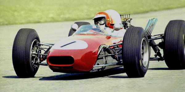 Tommy Reid in Mick Mooney's Crosslé 10F in 1967.  Copyright Michael Mooney 2003.  Used with permission.
