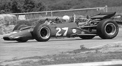 Chris Cook in his Surtees TS5, probably at Laguna Seca in 1971. Copyright Al Moore 2002. Used with permission.