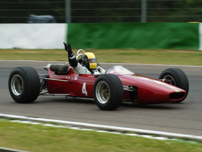 David Coplowe testing McLaren M4A/2 at Mallory Park 2010. Copyright Alan Raine 2014. Used with permission.