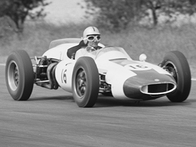 Angus Hyslop in his Cooper T53 at Warwick Farm in 1962. Copyright Mitchell Library, State Library of New South Wales. Used with permission.