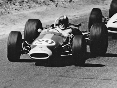 Malcolm Starr racing his Brabham-Alfa in 1966. Copyright Malcolm Starr 2015. Used with permission.