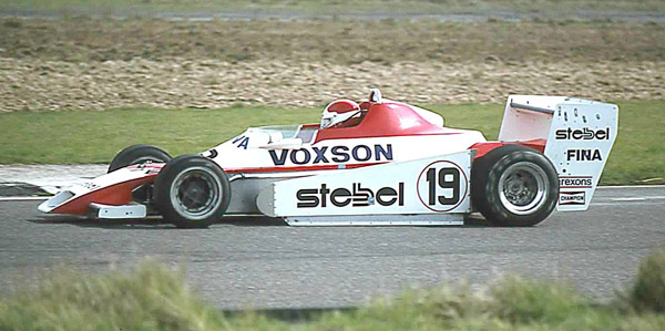 Siegfried Stohr in the Voxson/Stebel-sponsored Trivellato Racing Team Chevron B48 at Thruxton in 1979. Copyright Steve Wilkinson 2017. Used with permission.