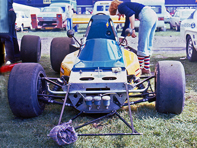 Bill Gubelmann's March 732/752 in the Oulton Park paddock on 16 April 1976. Copyright Alan Cox 2024. Used with permission.