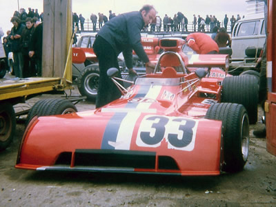 Teddy Pilette's VDS Chevron B24 (73-04) at Snetterton in 1973. Copyright Stuart Dent 2006. Used with permission.