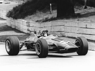 Barrie Maskell in his Chevron B9 at Crystal Palace in May 1969. Copyright Ted Walker 2014. Used with permission.