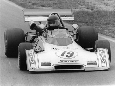 James Hunt in the Hesketh Racing Surtees TS15 at Mallory Park in March 1973. Copyright Ted Walker 2020. Used with permission.