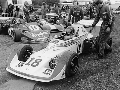 Richard Morgan in the Wheatcroft R18 at Brands Hatch in July 1975. Copyright Ted Walker 2019. Used with permission.