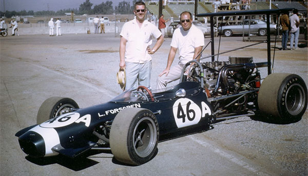 Lyle Forsgren and Al Oppie with the Mk 11 at Riverside in 1969.  Copyright Lyle Forsgren 2006.  Used with permission.