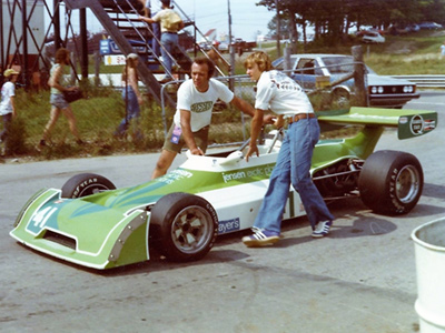 Bruce Jensen's Chevron B29 at Mosport in August 1976. Copyright Peter Viccary (<a href='http://www.gladiatorroadracing.ca/' target='_blank'>gladiatorroadracing.ca</a>) 2021. Used with permission. Bruce Jensen's Chevron B29 at Mosport in August 1976. Copyright Peter Viccary (<a href='http://www.gladiatorroadracing.ca/' target='_blank'>gladiatorroadracing.ca</a>) 2021. Used with permission.
