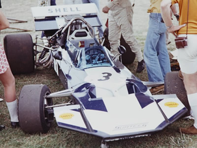 John Surtees with the Team Surtees TS9/TS8 at the Australian GP in November 1971. Copyright Tony Glenn 2016. Used with permission.