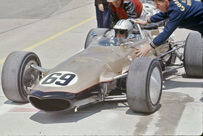 Denny Hulme heads out to practice in Smokey Yunick's new 1967 Eagle at Indianapolis. Part of the Dave Friedman collection. Licenced by The Henry Ford under Creative Commons licence Attribution-NonCommercial-NoDerivs 2.0 Generic. Original image has been cropped.