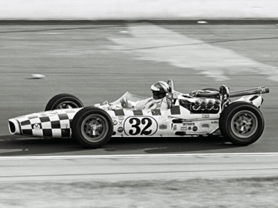Al Miller raced Walter Weir #32 Gerhardt-Ford at the 1967 Indy 500. Part of the Dave Friedman collection. Licenced by The Henry Ford under Creative Commons licence Attribution-NonCommercial-NoDerivs 2.0 Generic. Original image has been cropped. Al Miller raced Walter Weir #32 Gerhardt-Ford at the 1967 Indy 500. Part of the Dave Friedman collection. Licenced by The Henry Ford under Creative Commons licence Attribution-NonCommercial-NoDerivs 2.0 Generic. Original image has been cropped.