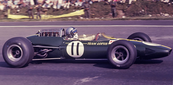 Pedro Rodriguez made a guest appearance in Lotus 33 R14 at the 1966 Mexican GP. Licenced by The Henry Ford under Creative Commons licence Attribution-NonCommercial-NoDerivs 2.0 Generic. Original image has been cropped.