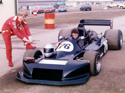 The Barry brothers' March 76A in its later '78A' form at Mallory Park in March 1986. Copyright Jeremy Jackson 2003. Used with permission.