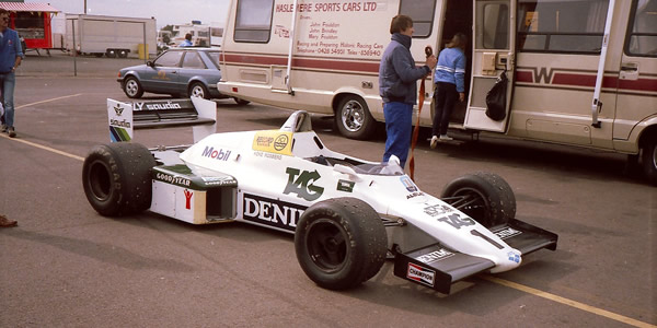 John Foulston brought this Williams FW08C to the HSCC's Silverstone meeting in September 1986, a rare treat for a F1 fan to see such an up-to-date car.  Copyright Keith Lewcock 2018.  Used with permission.