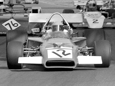 Bob Leckie leads the libre field in his side-radiator McLaren M10B at Ingliston in July 1974. Copyright Colin Lourie 2024. Used with permission.