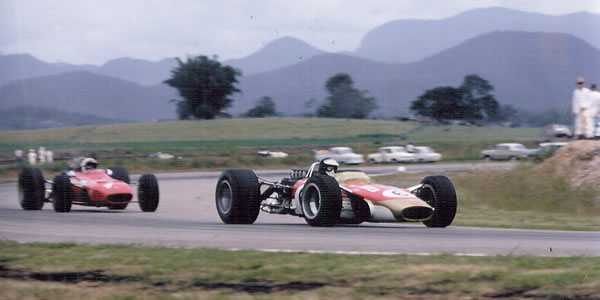 Jim Clark leads Chris Amon at Surfers Paradise in 1968. Copyright Rod Mackenzie 2012. Used with permission. Jim Clark leads Chris Amon at Surfers Paradise in 1968. Copyright Rod Mackenzie 2012. Used with permission.