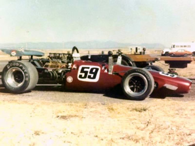 Ken Petrie's SL140/9 at Pueblo Raceway in 1977. Although identified elsewhere as Petrie's later T142, a photograph on Chuck Haines' site shows identical livery. Copyright Evan McGreevy (originally taken by Ken Petrie and acquired by Evan McGreevy with the T140). Used with permission. Ken Petrie's SL140/9 at Pueblo Raceway in 1977. Although identified elsewhere as Petrie's later T142, a photograph on Chuck Haines' site shows identical livery. Copyright Evan McGreevy (originally taken by Ken Petrie and acquired by Evan McGreevy with the T140). Used with permission.