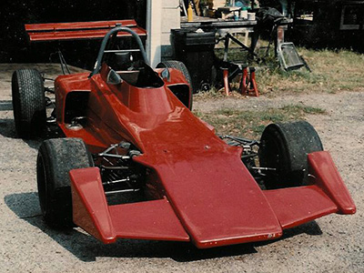 JC Kilburn's Winkelmann WDB2, showing its sidepods, side radiators and non-standard bodywork. Copyright Evan McGreevy 2025. Used with permission. JC Kilburn's Winkelmann WDB2, showing its sidepods, side radiators and non-standard bodywork. Copyright Evan McGreevy 2025. Used with permission.