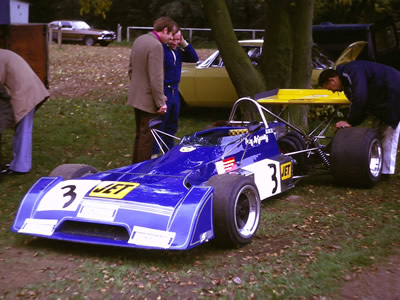 Patsy McGarrity with his Chevron B25 at Ingliston in 1974. Copyright Iain Nicolson 2018. Used with permission.