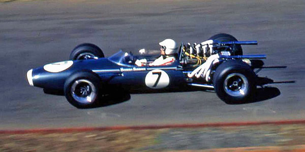 Dave Charlton in the Scuderia Scribante Brabham BT11/22-Repco at Roy Hesketh in 1967. Copyright David Pearson (<a href='http://www.motoprint.co.za/' target='_blank'>motoprint.co.za</a>) 2017. Used with permission. Dave Charlton in the Scuderia Scribante Brabham BT11/22-Repco at Roy Hesketh in 1967. Copyright David Pearson (<a href='http://www.motoprint.co.za/' target='_blank'>motoprint.co.za</a>) 2017. Used with permission.