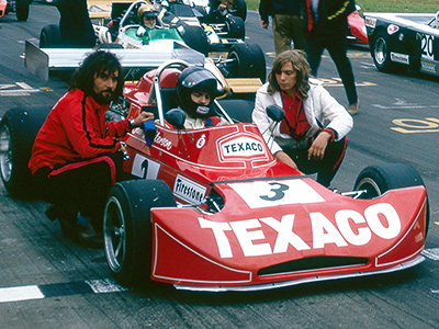 Jas Patterson in his March 73B at a Mallory Park libre race in 1973. Copyright Julian Roberts 2022. Used with permission.