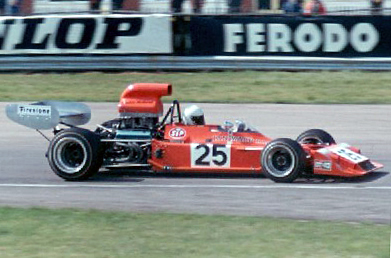 Keith Holland in the Ian Ward Racing T101 101 at the 1973 International Trophy. Copyright Rob Ryder 2001. Used with permission.