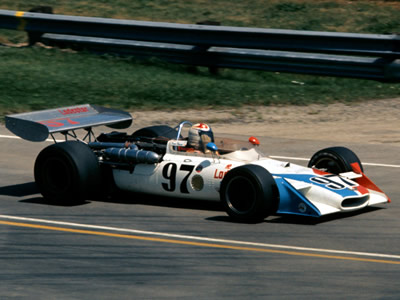 Johnny Parsons driving the well-used Watson-modified 1968 Eagle at Milwaukee in 1973. Copyright Glenn Snyder 2014. Used with permission.