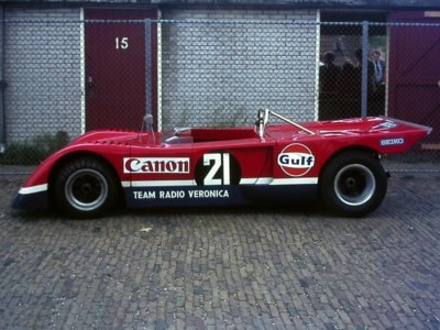 The Team Radio Veronica Chevron B19 of Theo Kinsbergen taken during the 1972 season. Copyright Jan Borsboom 2009. Used with permission.