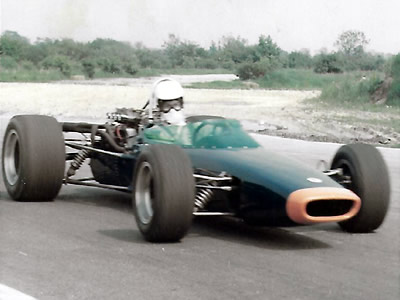John Bosomworth's McLaren-Buick at Croft in June 1970. Copyright John Bosomworth 2016. Used with permission. John Bosomworth's McLaren-Buick at Croft in June 1970. Copyright John Bosomworth 2016. Used with permission.