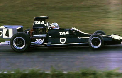 Jon Davison at Oran Park in 1975. Copyright Terry Walker 2006. Used with permission.