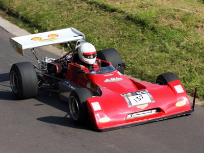 Keith Harris in his Chevron B25 at Shelsley Walsh in June 2008. Copyright Steve Wilkinson 2016. Used with permission.